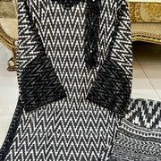3 Pcs Women's Stitched Dobby Lawn Printed Suit