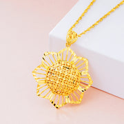 Gold Sunflower Pendant Necklace for Women Retro Ethnic Jewelry