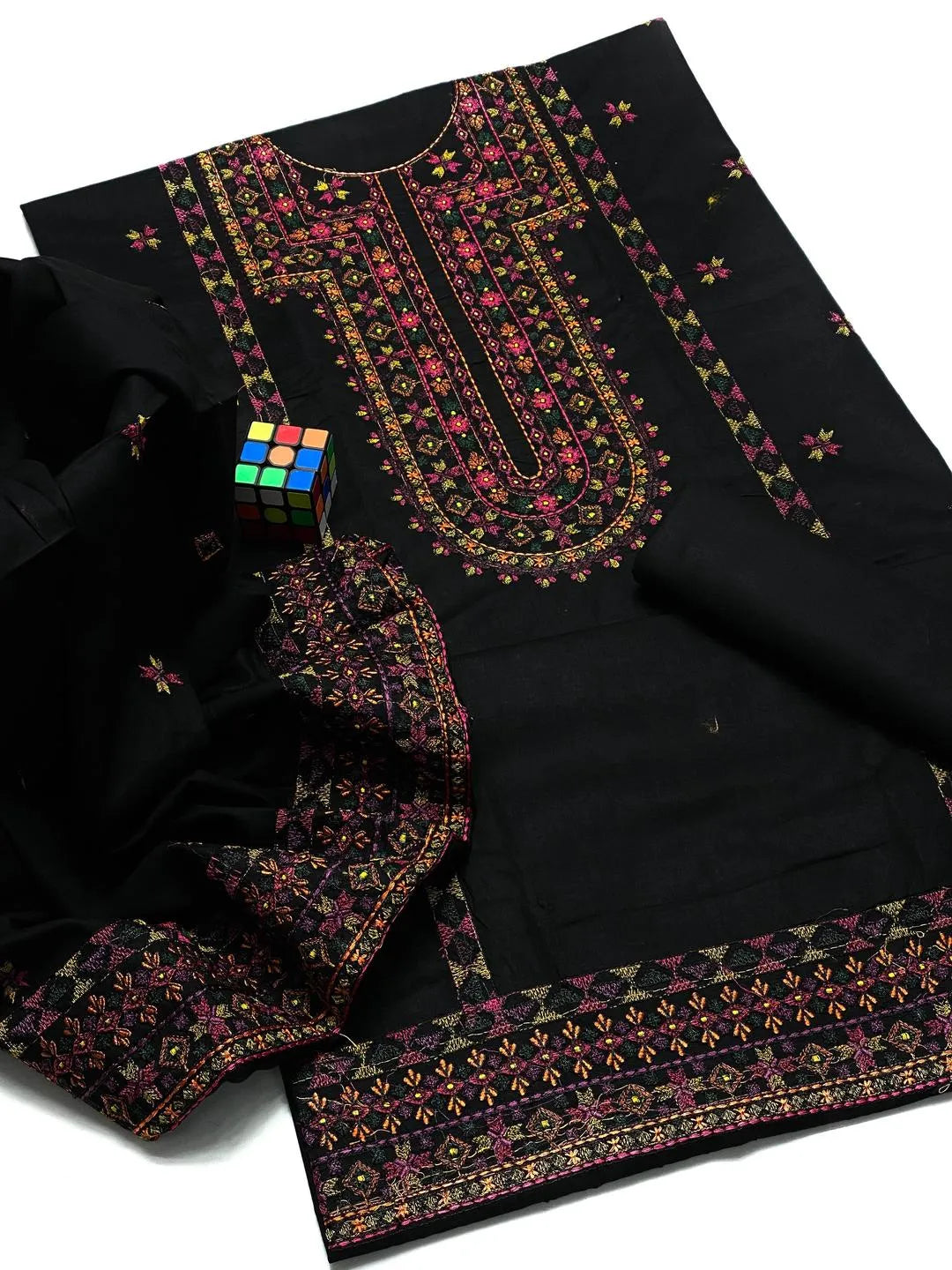 3 Pcs Women's Unstitched Embroidered Suit